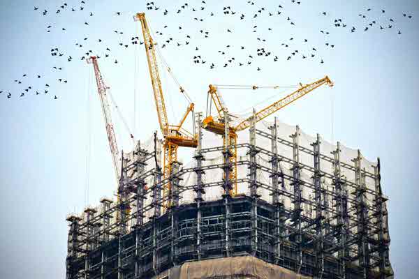 أسعار مواد البناء تسجل ارتفاعات قياسية خلال 2023